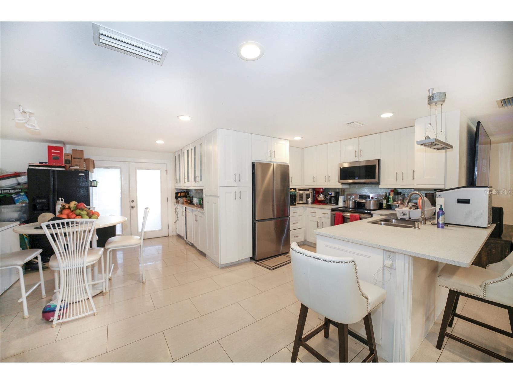 2653 22nd Street Sarasota FL 34234 A4681709 image6