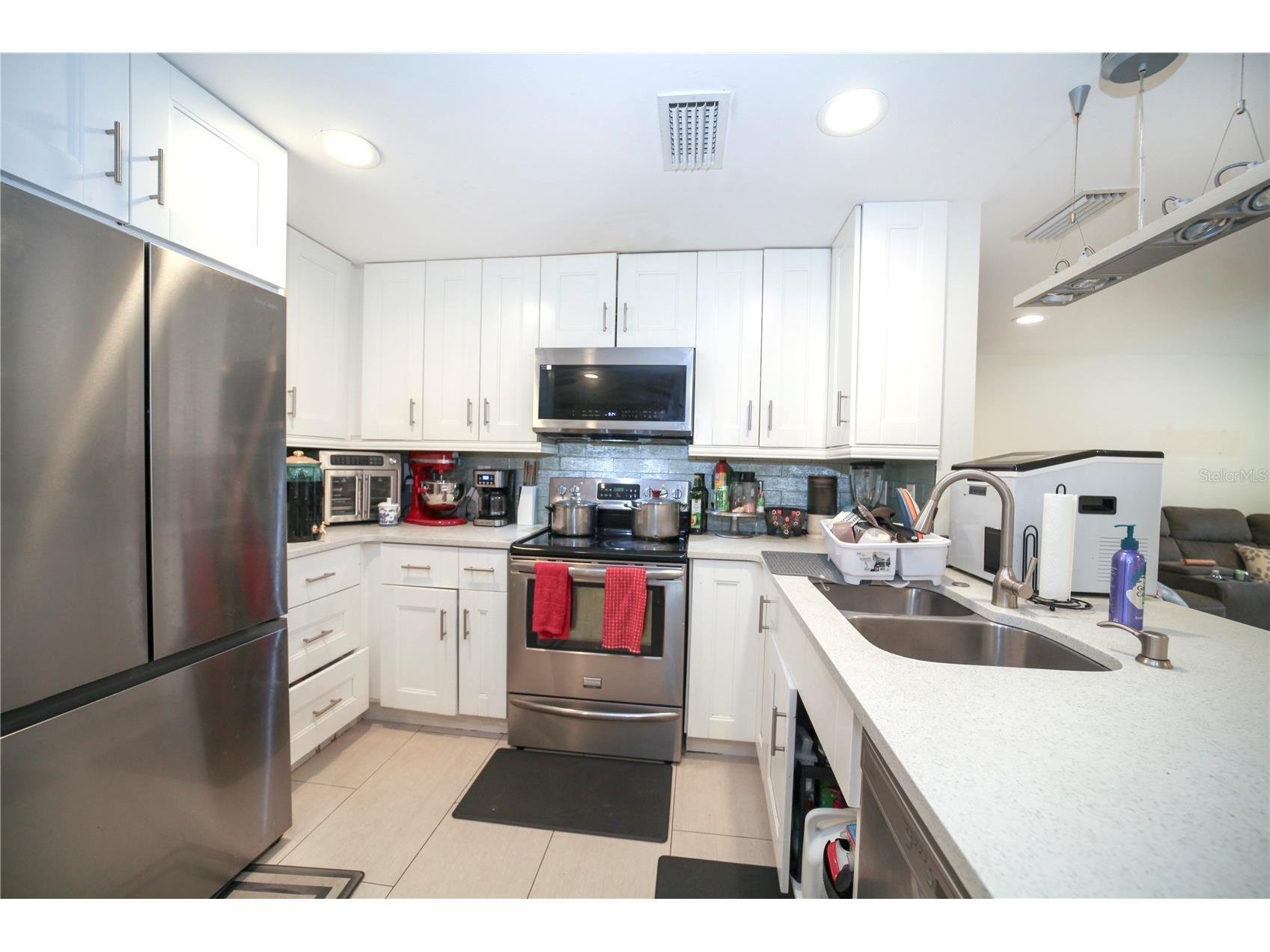 2653 22nd Street Sarasota FL 34234 A4681709 image7