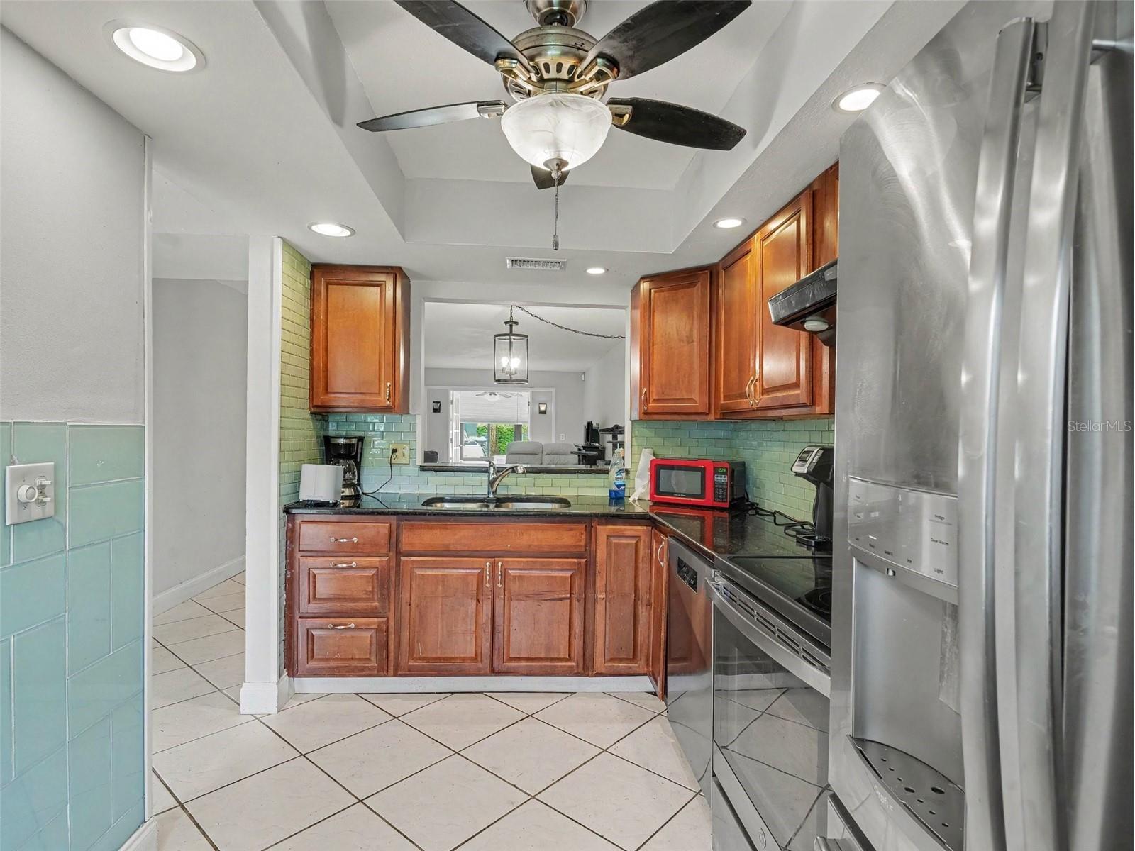 2653 Woodgate Lane #E-3 Sarasota FL 34231 A4696931 image7
