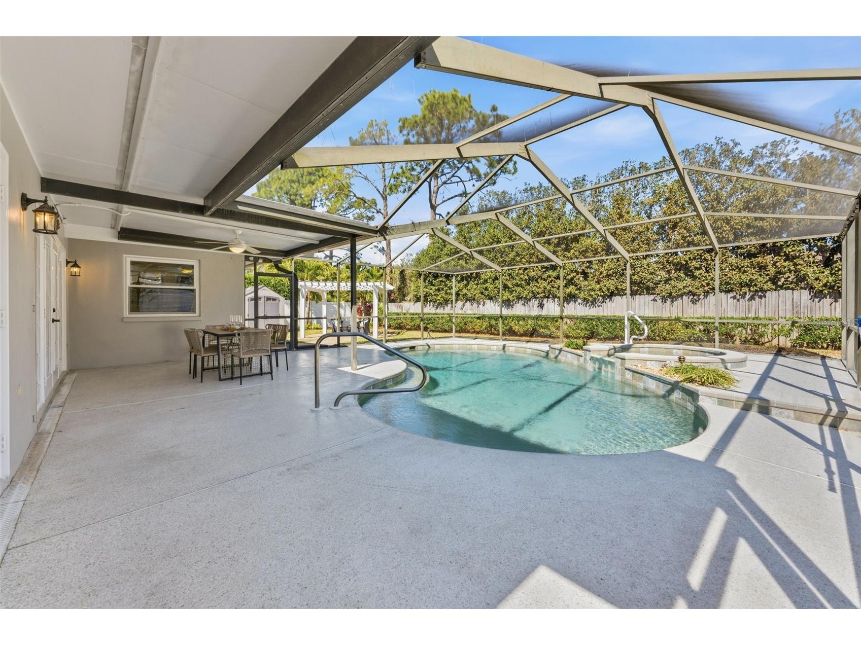 2654 Clubhouse Drive N Clearwater FL 33761 TB8480860 image32