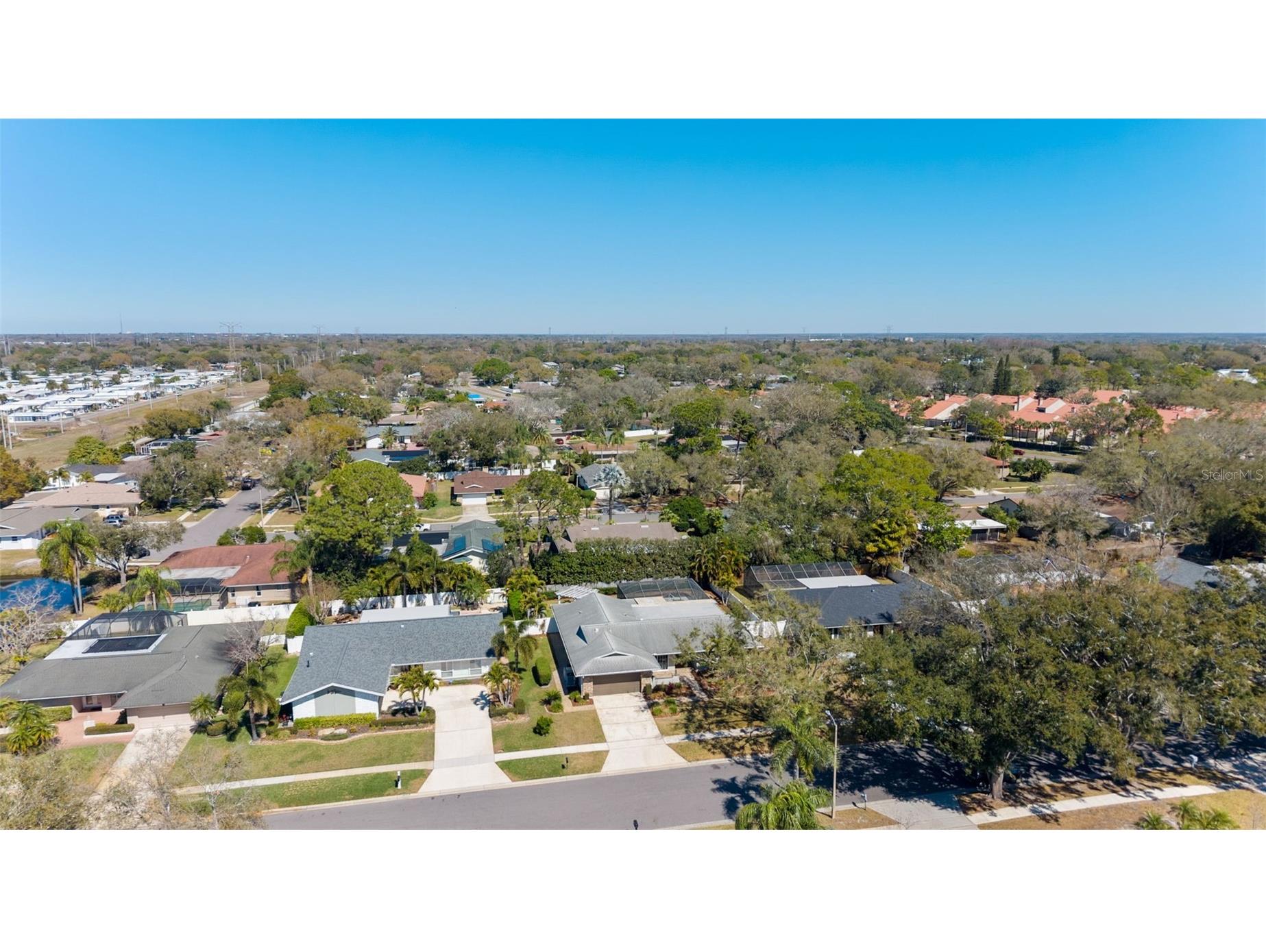 2654 Clubhouse Drive N Clearwater FL 33761 TB8480860 image41