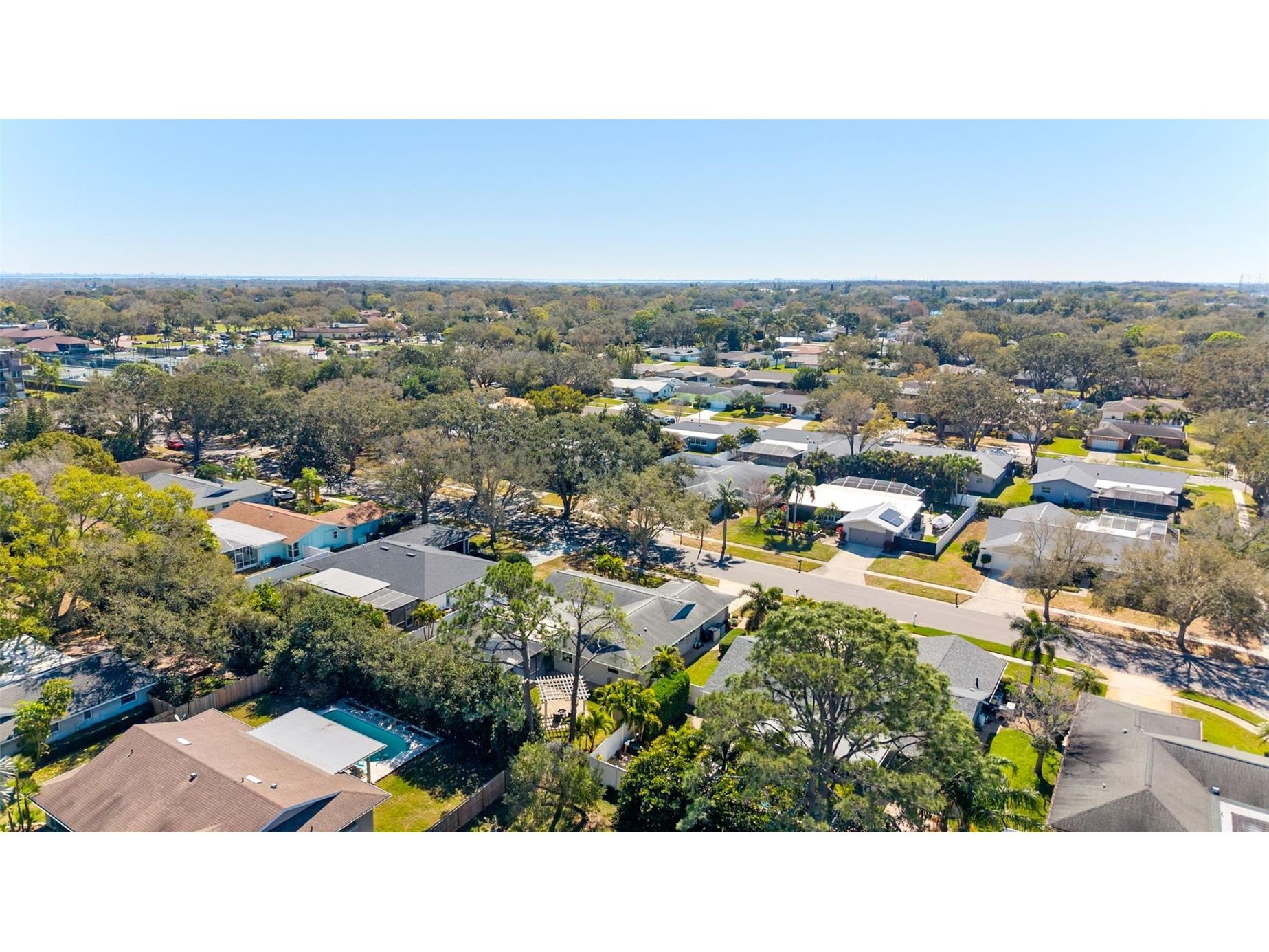 2654 Clubhouse Drive N Clearwater FL 33761 TB8480860 image42