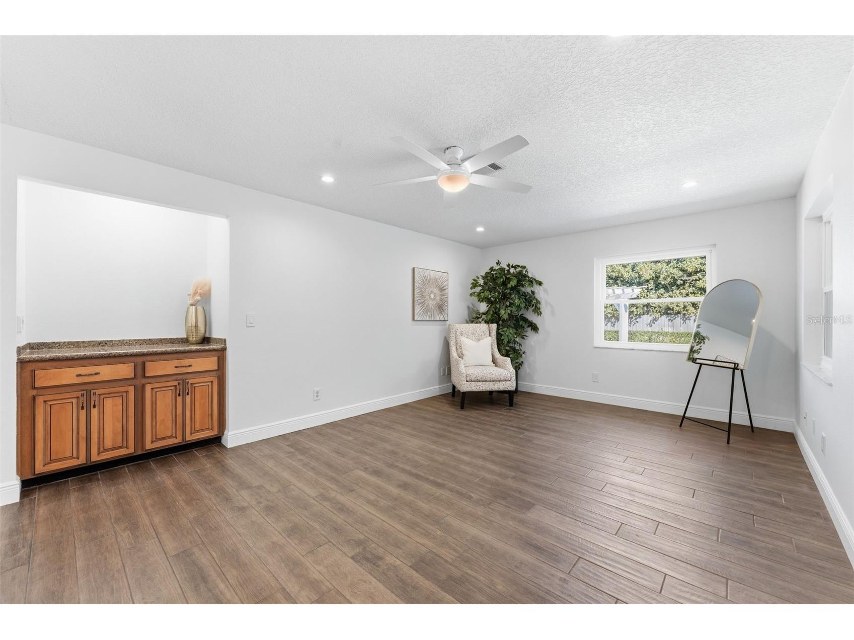 2654 Clubhouse Drive N Clearwater FL 33761 TB8480860 image9