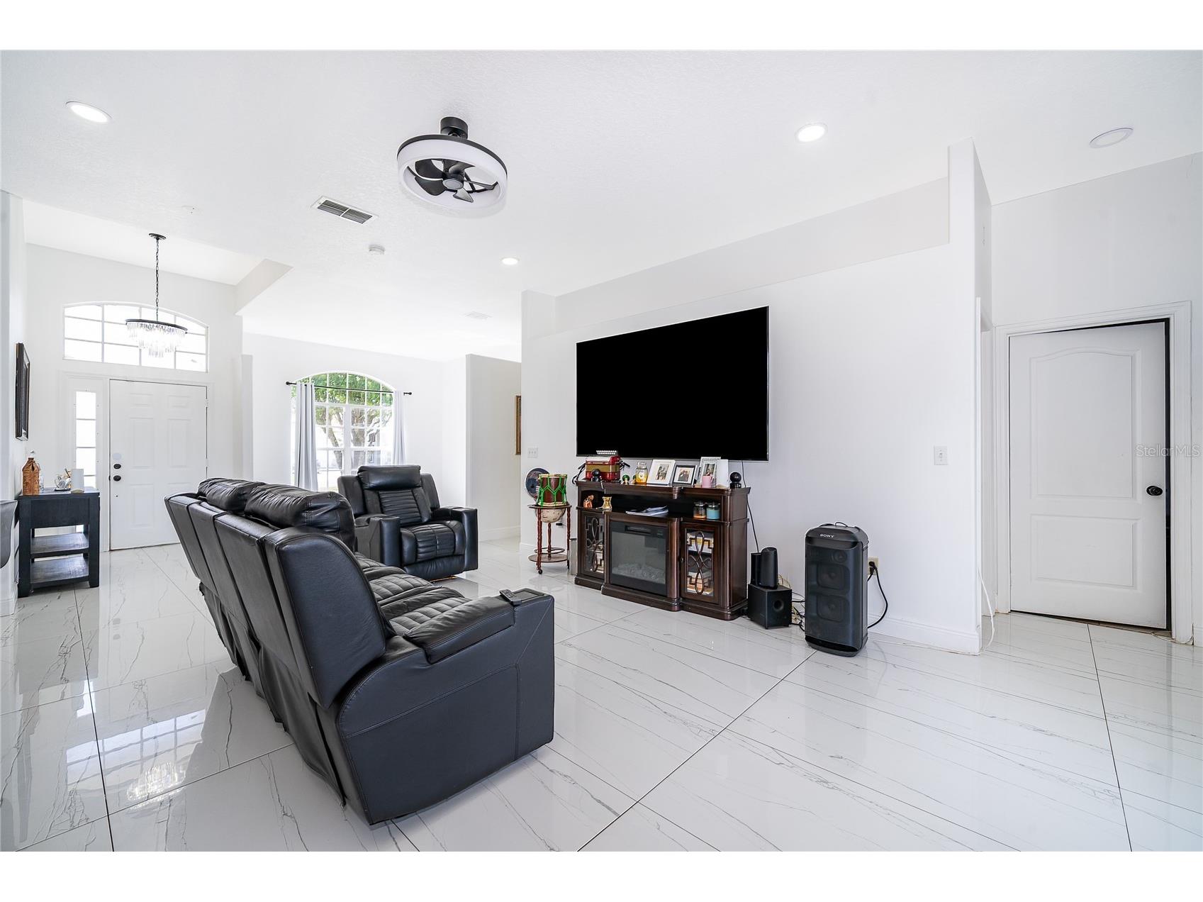 2654 Hawthorne Lane Kissimmee FL 34743 O6408755 image8