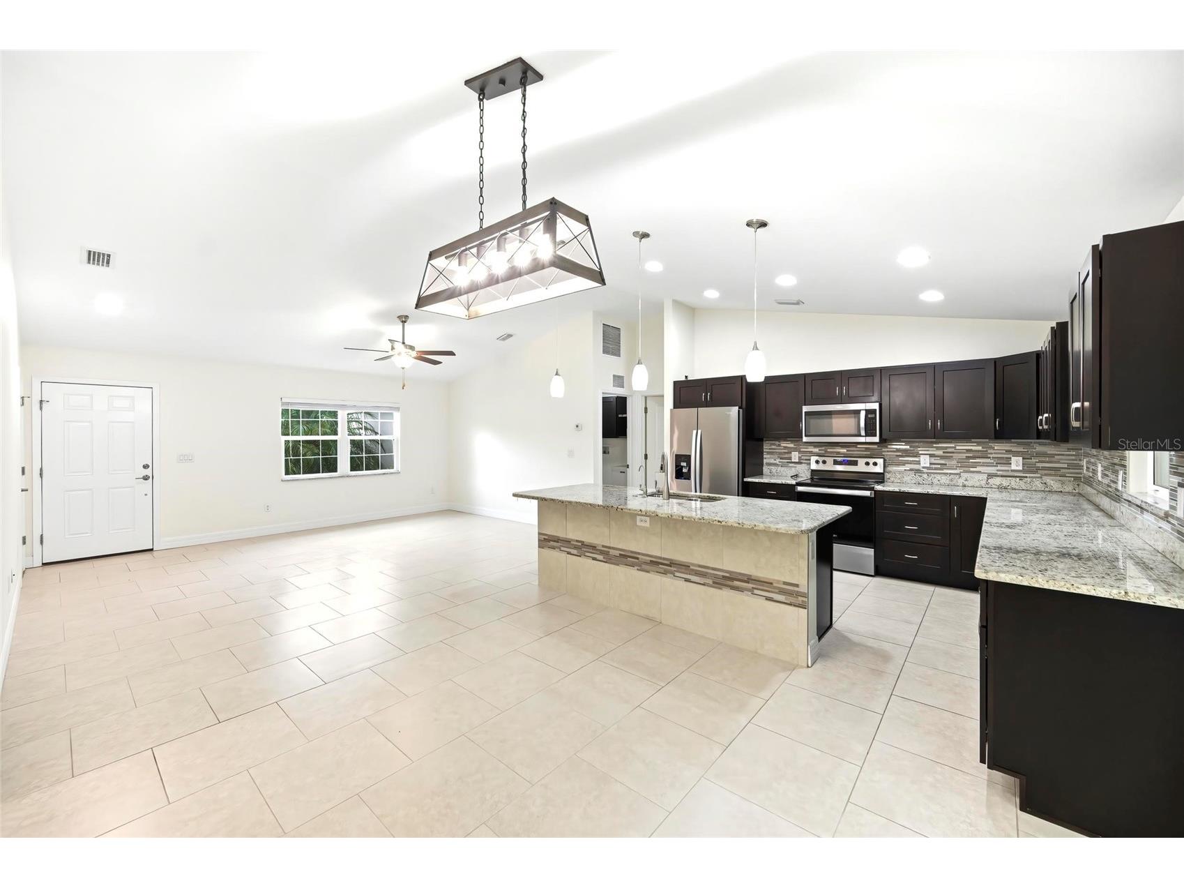 2654 Inland Avenue North Port FL 34288 C7525729 image5
