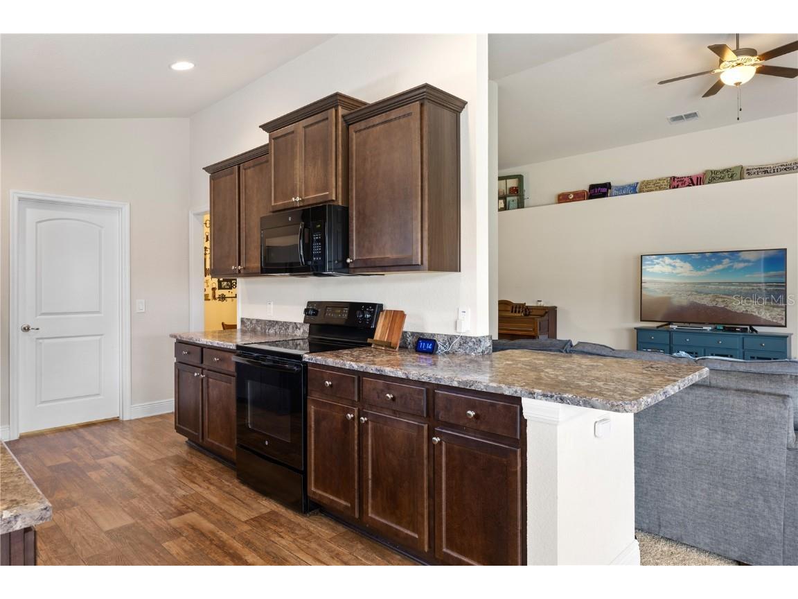 2656 Sand Hill Point Circle Davenport FL 33837 P4935935 image14