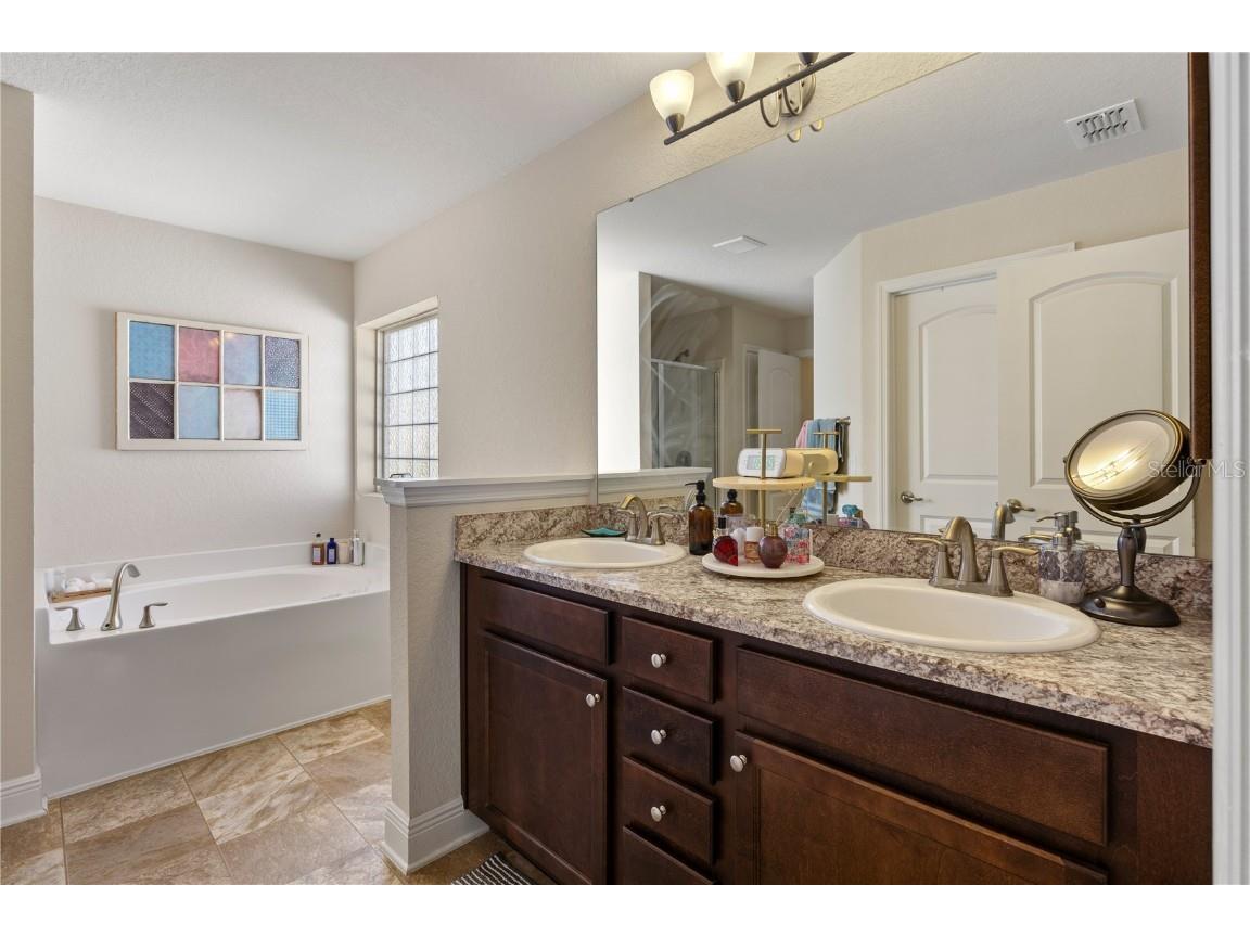 2656 Sand Hill Point Circle Davenport FL 33837 P4935935 image22