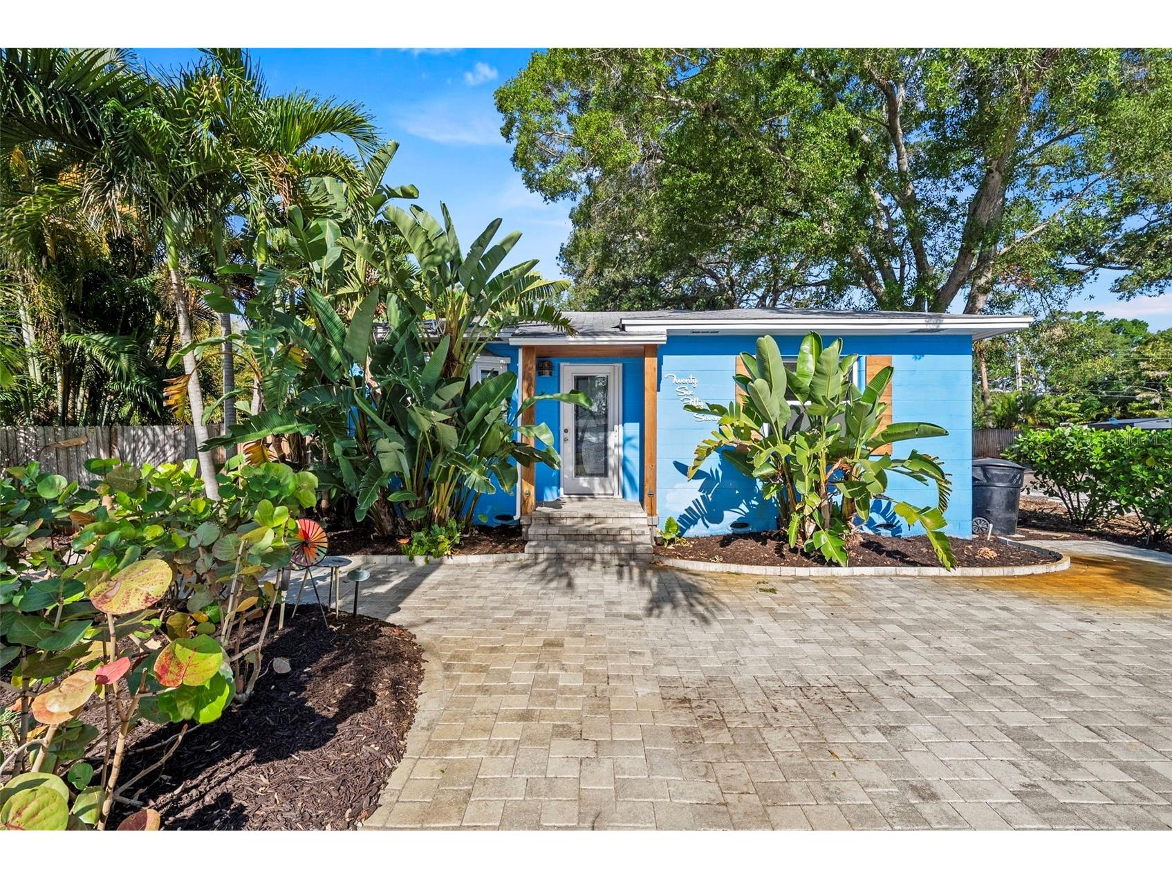 2657 44th Street S Gulfport FL 33711 TB8496529 image1