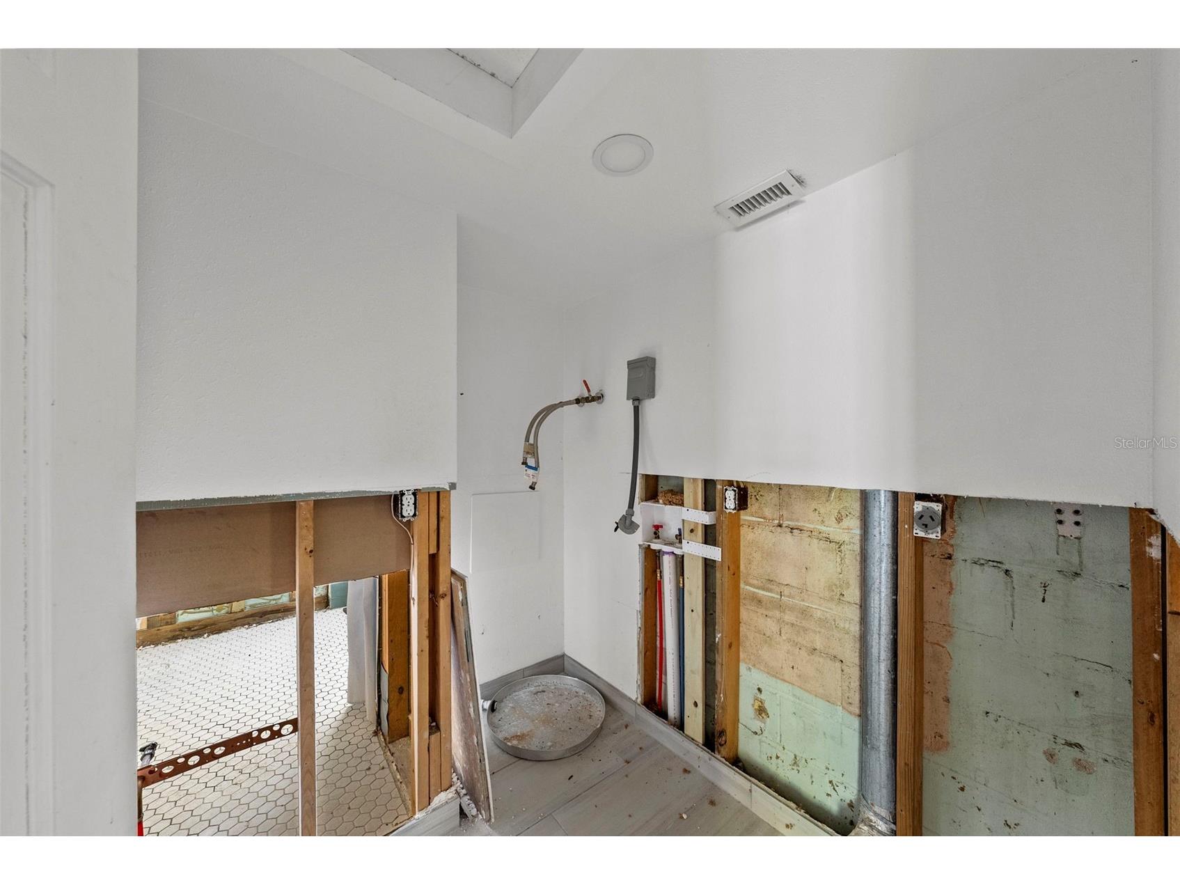 2657 44th Street S Gulfport FL 33711 TB8496529 image27