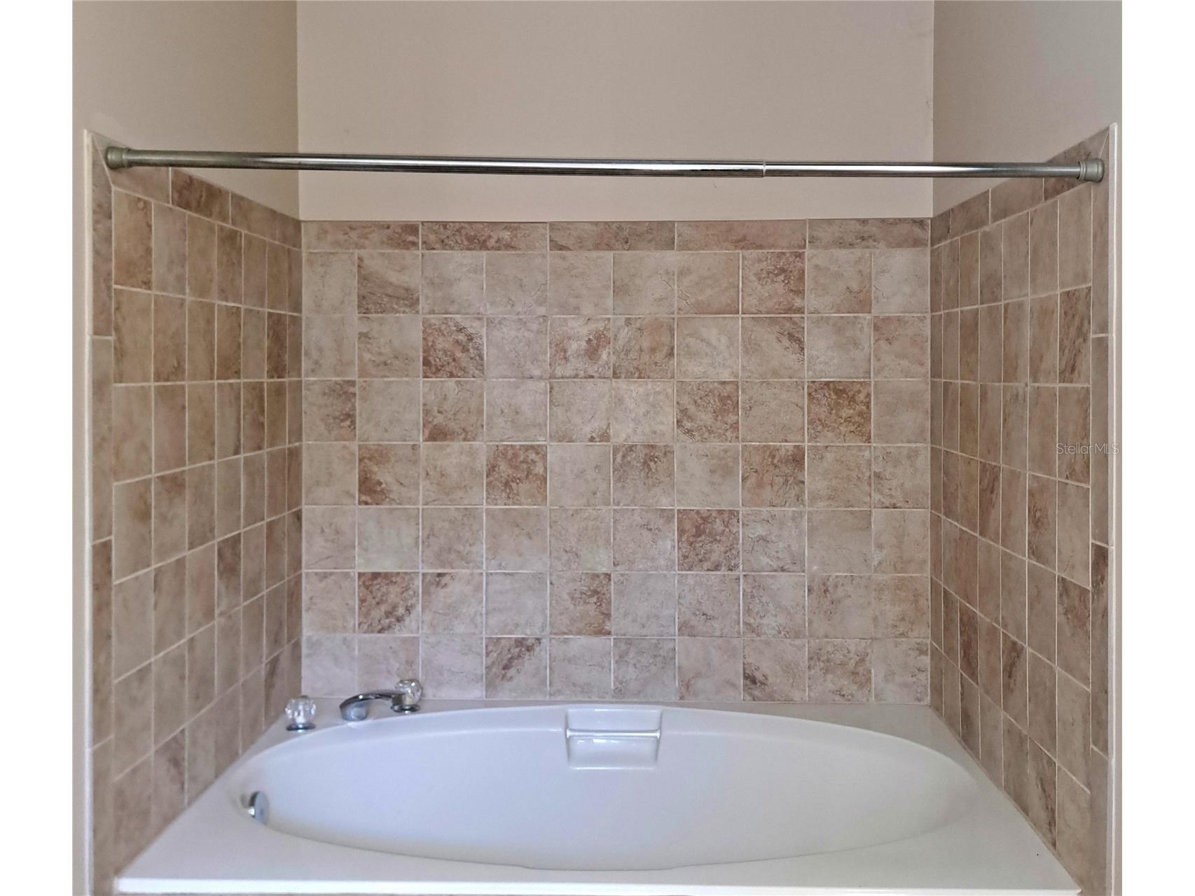 2657 Bayside Drive S Saint Petersburg FL 33705 TB8527910 image10