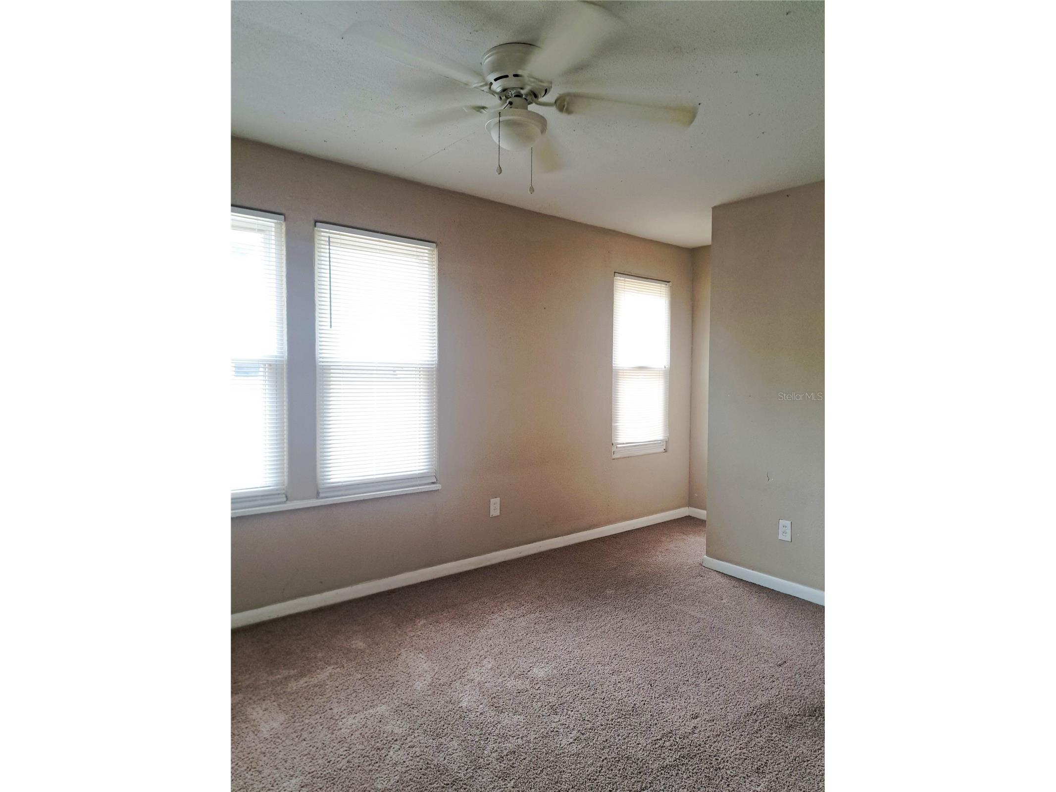 2657 Bayside Drive S Saint Petersburg FL 33705 TB8527910 image12