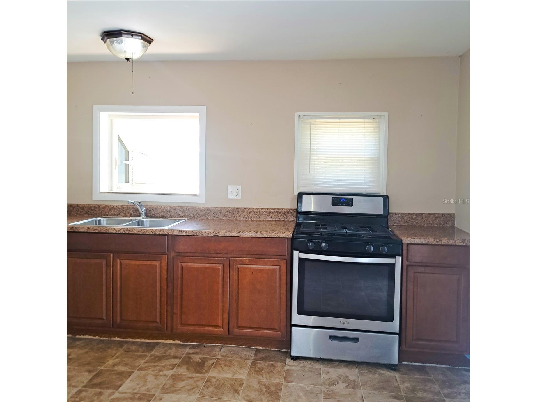 2657 Bayside Drive S Saint Petersburg FL 33705 TB8527910 image8