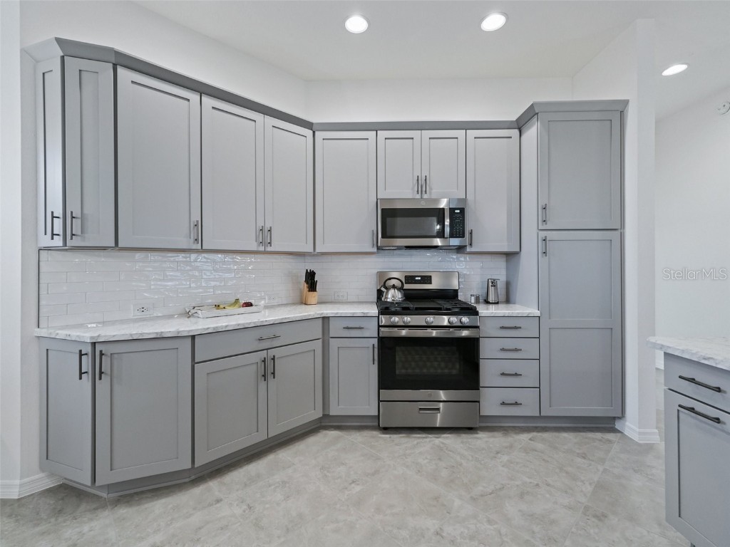 2657 Navy Hill Circle The Villages FL 32163 OM705716 image7