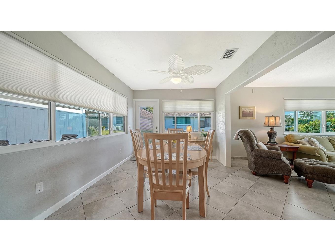 2657 Riverbluff Parkway #V122 Sarasota FL 34231 A4673238 image11
