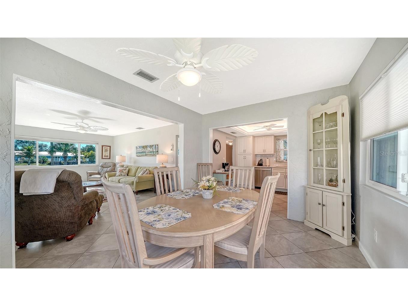2657 Riverbluff Parkway #V122 Sarasota FL 34231 A4673238 image12