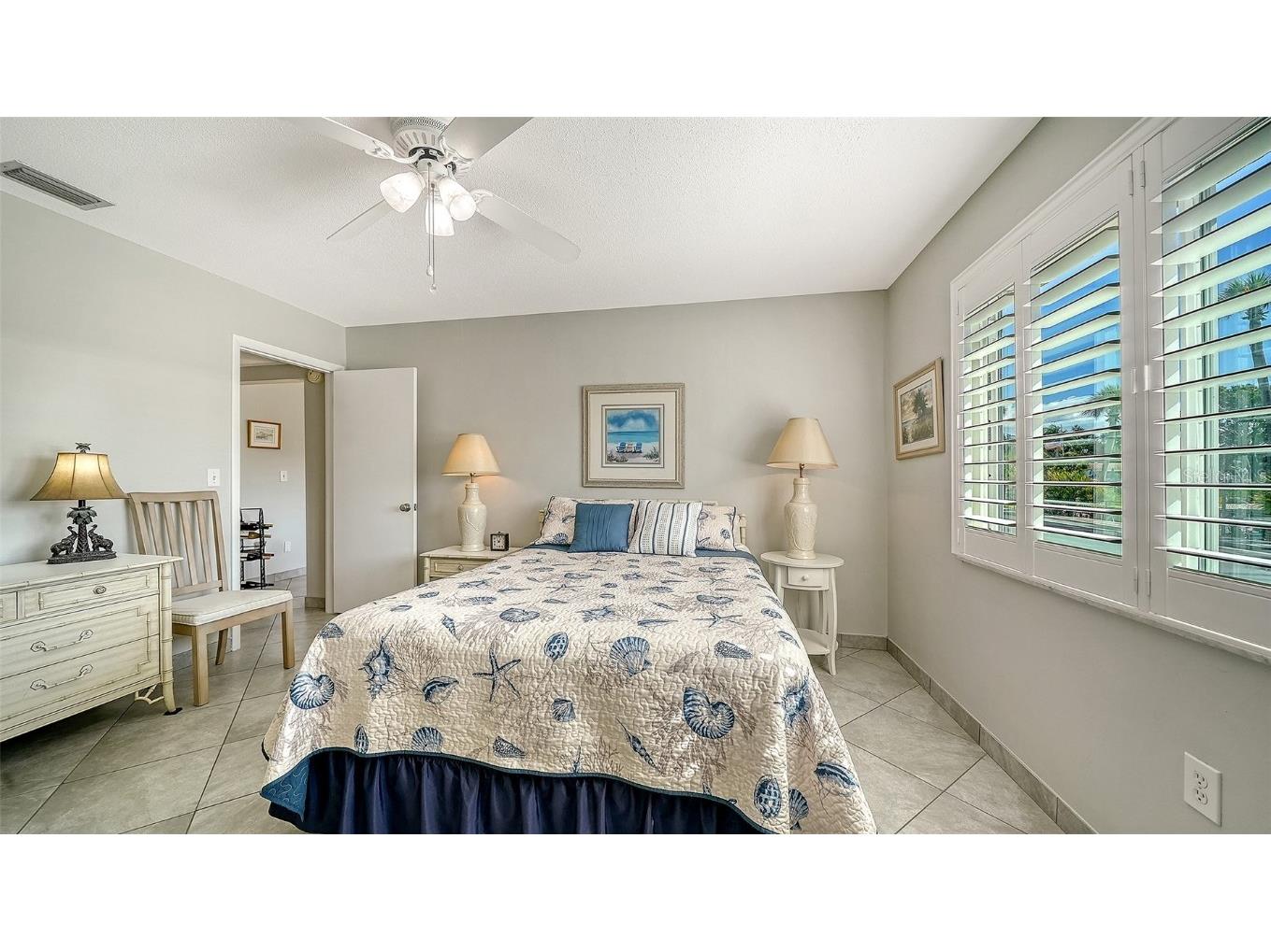 2657 Riverbluff Parkway #V122 Sarasota FL 34231 A4673238 image15
