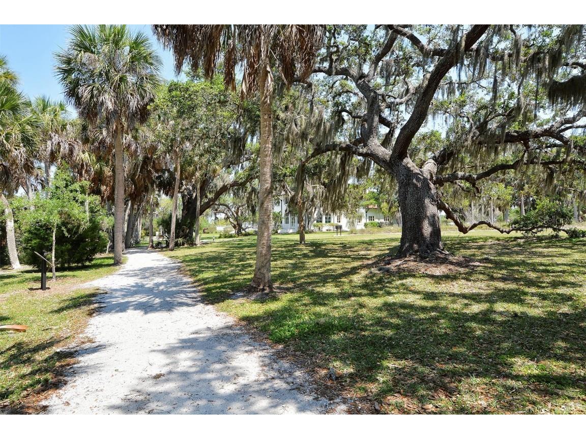 2657 Riverbluff Parkway #V122 Sarasota FL 34231 A4673238 image50