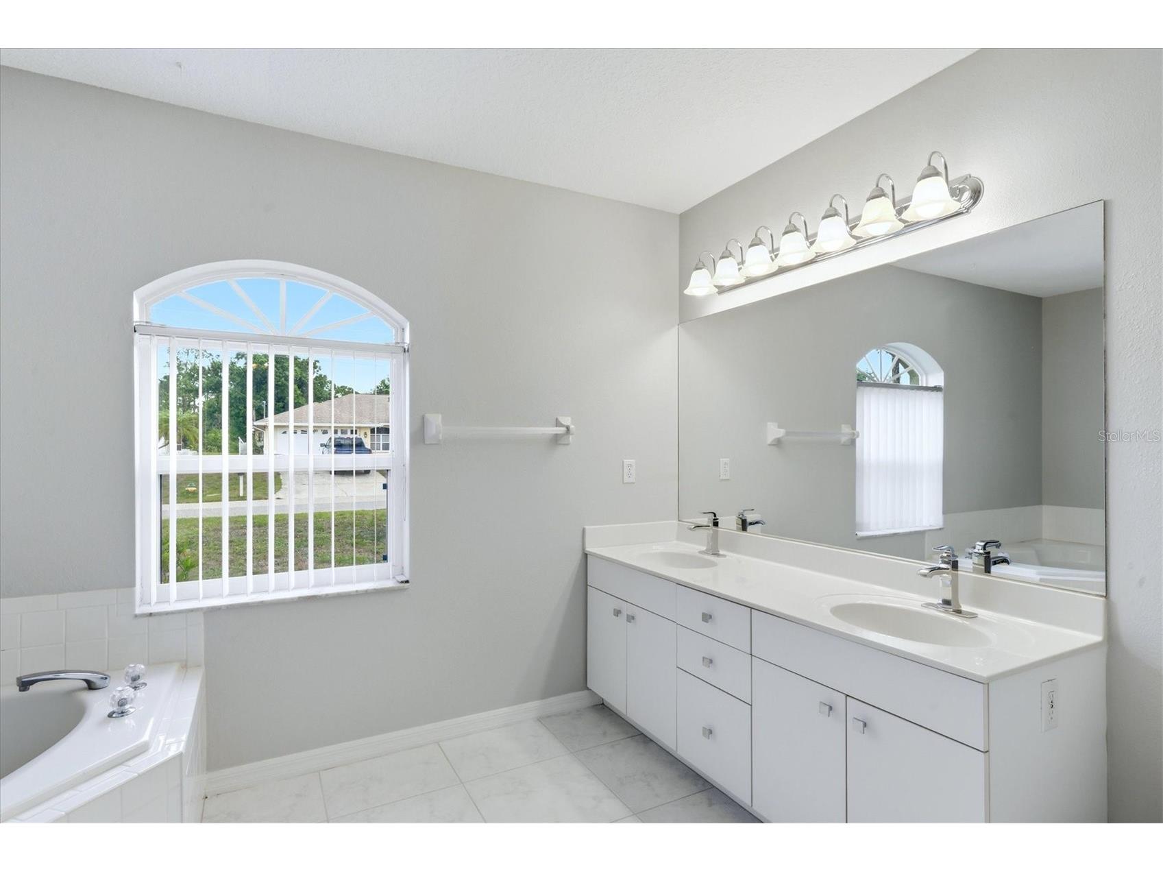 2657 Tusket Avenue North Port FL 34286 D6145399 image14