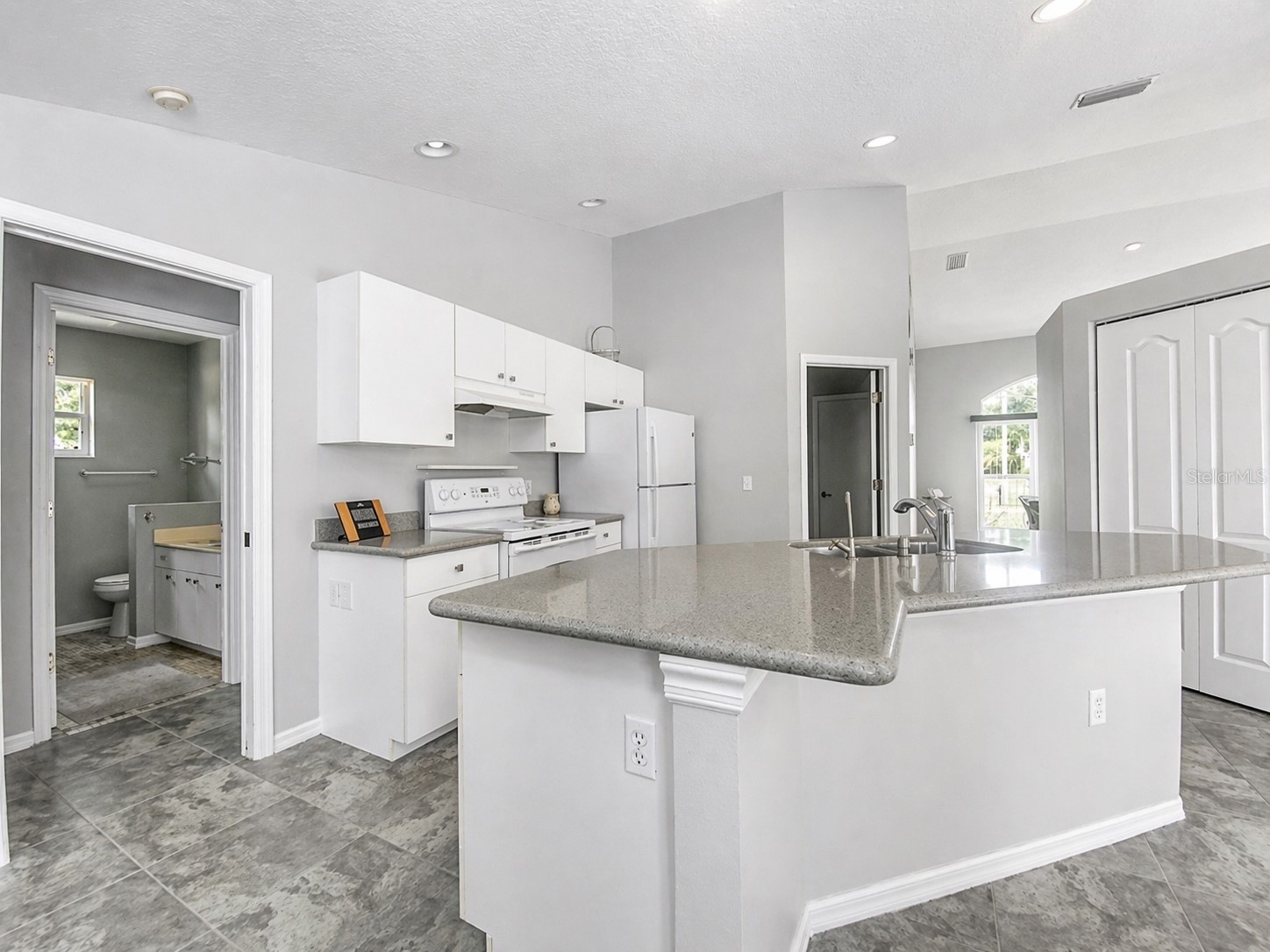 2657 Tusket Avenue North Port FL 34286 D6145399 image9