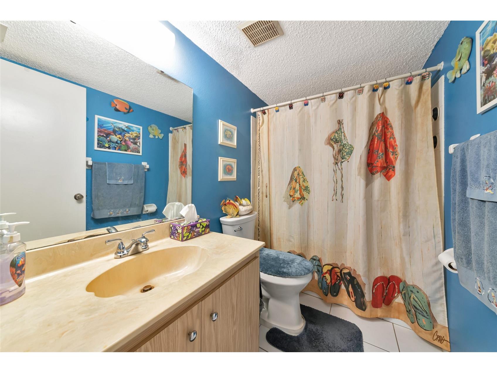 2657 Woodgate Lane #E4 Sarasota FL 34231 A4686420 image16