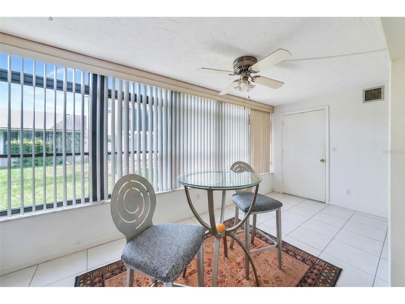 2657 Woodgate Lane #E4 Sarasota FL 34231 A4686420 image17