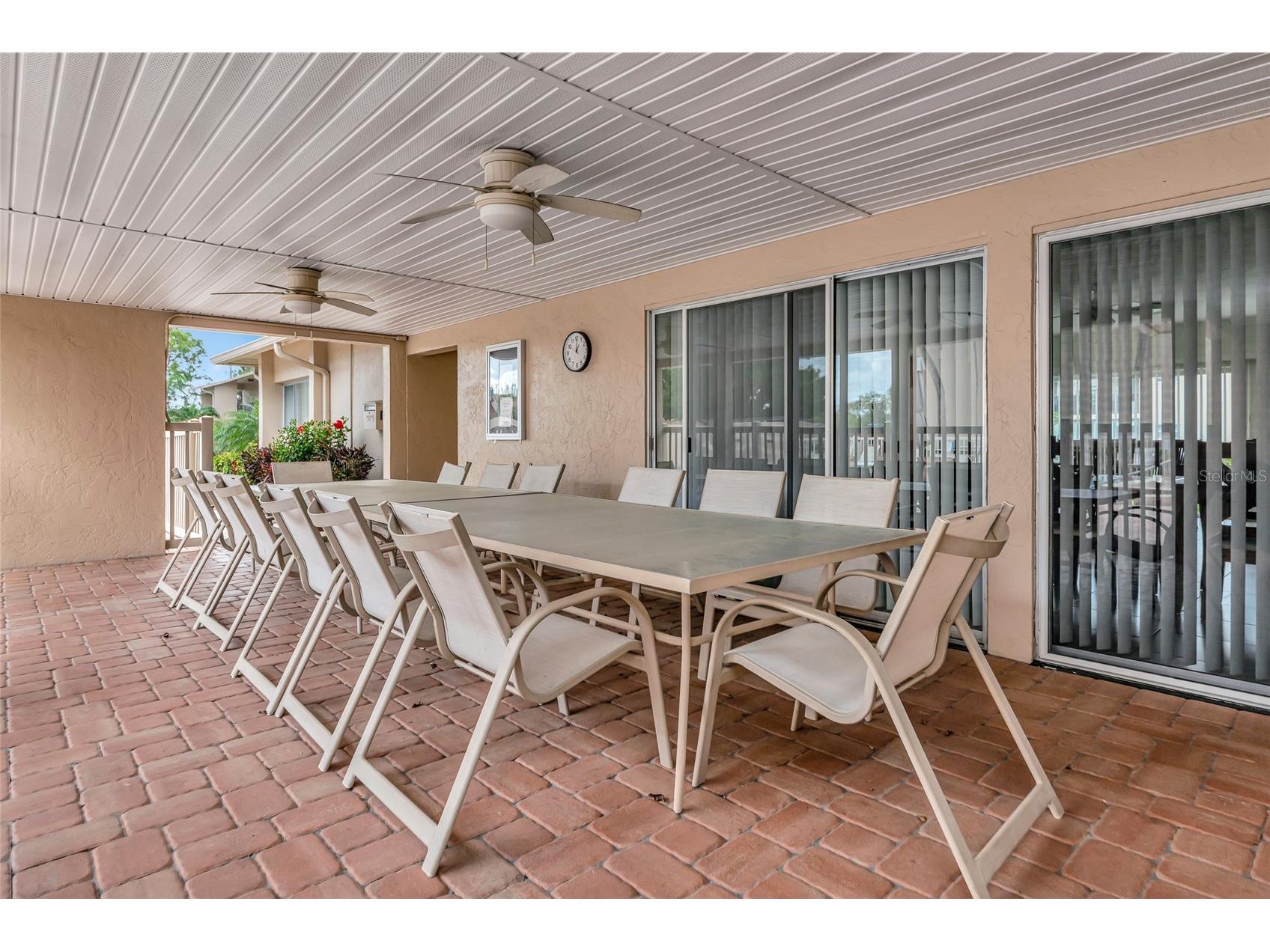 2657 Woodgate Lane #E4 Sarasota FL 34231 A4686420 image21