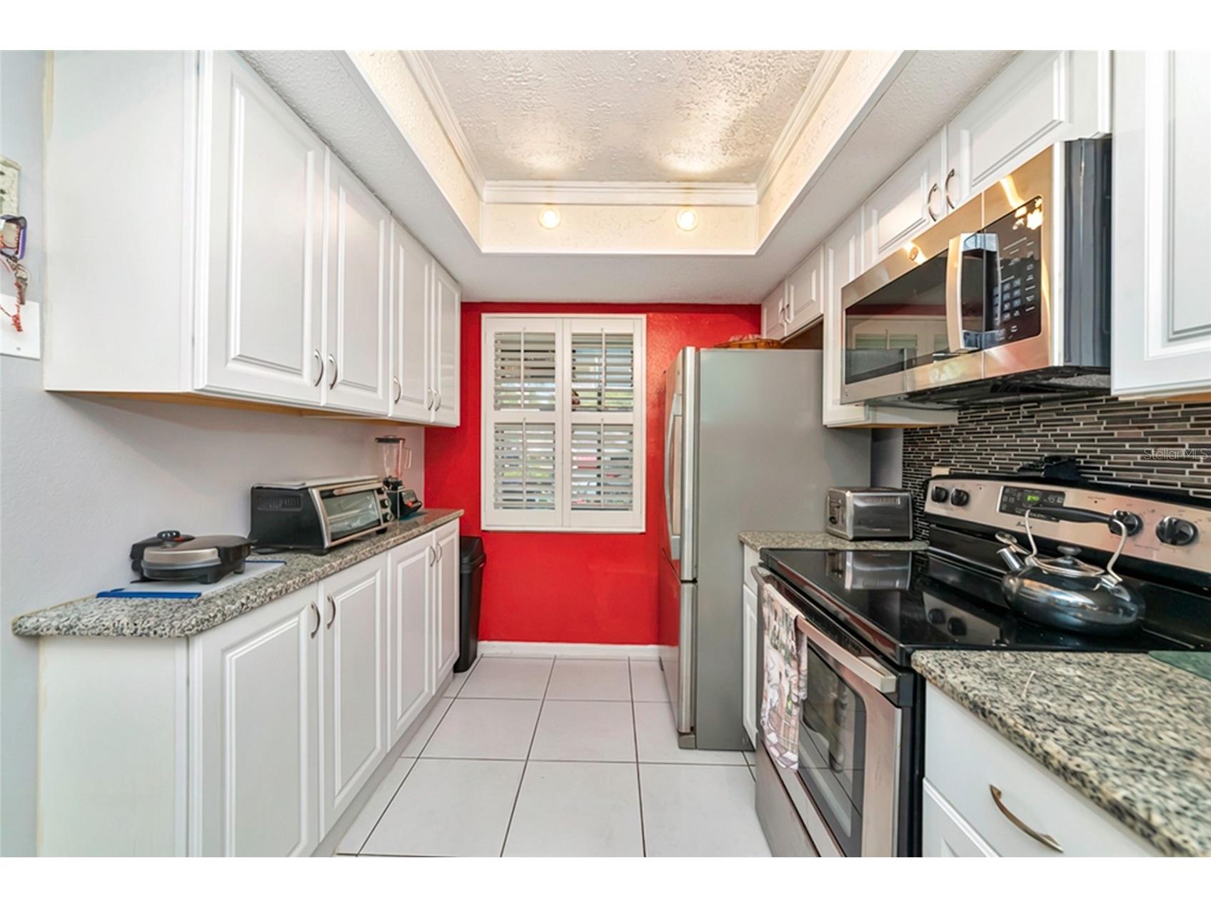 2657 Woodgate Lane #E4 Sarasota FL 34231 A4686420 image5