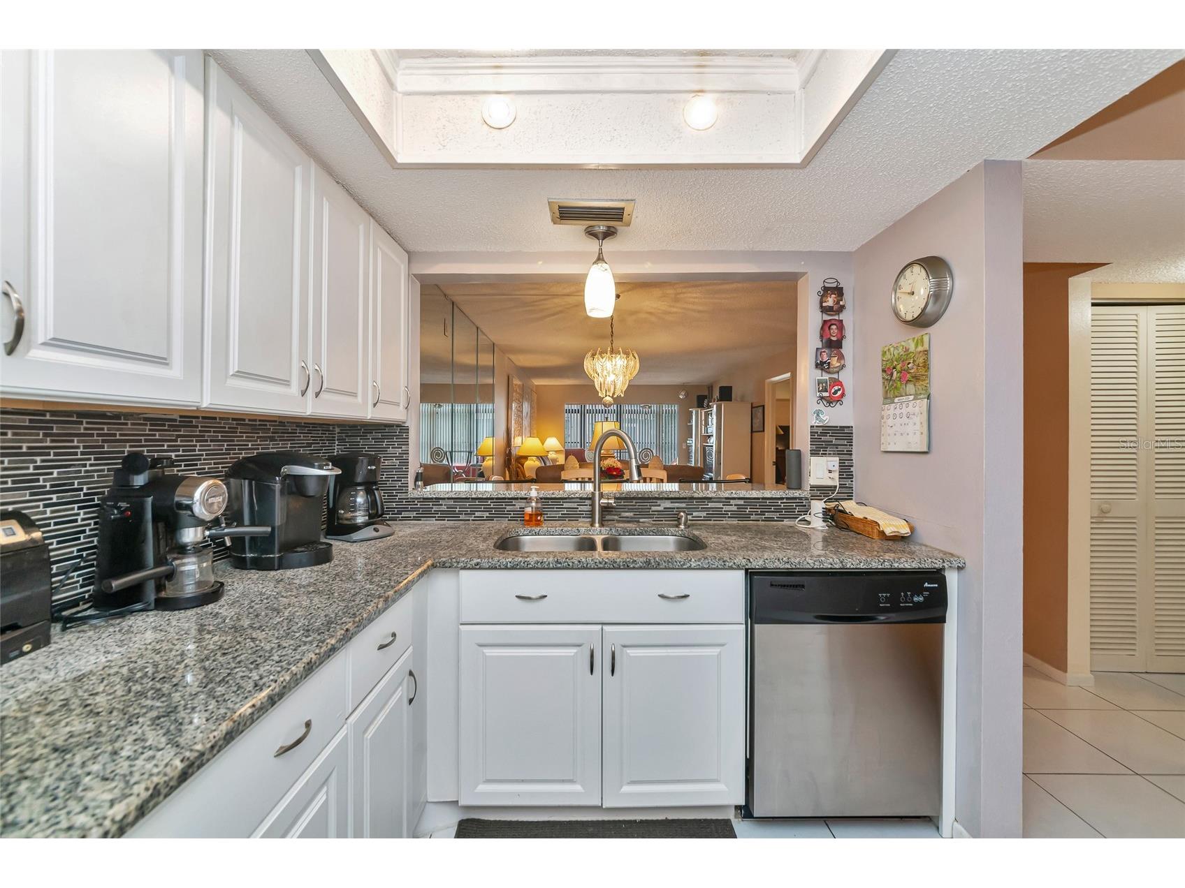 2657 Woodgate Lane #E4 Sarasota FL 34231 A4686420 image6