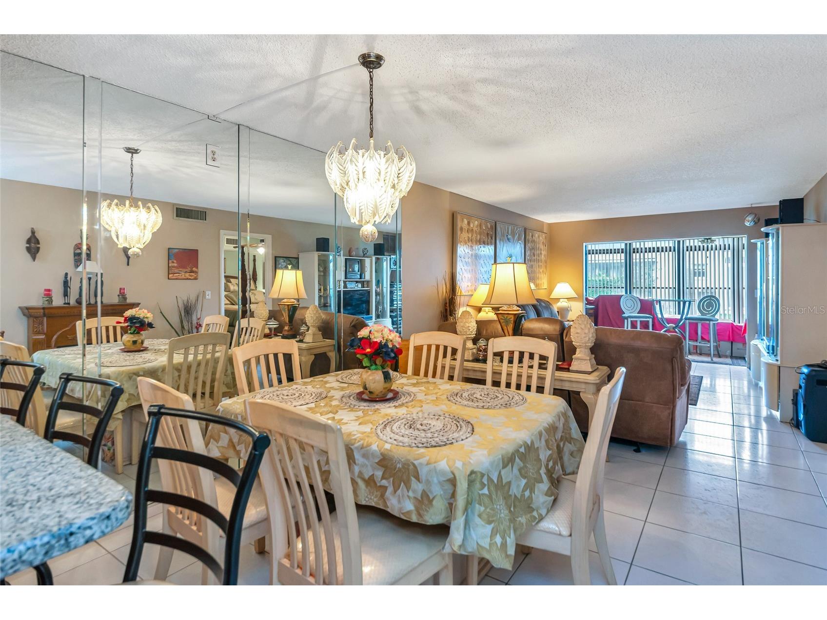 2657 Woodgate Lane #E4 Sarasota FL 34231 A4686420 image7