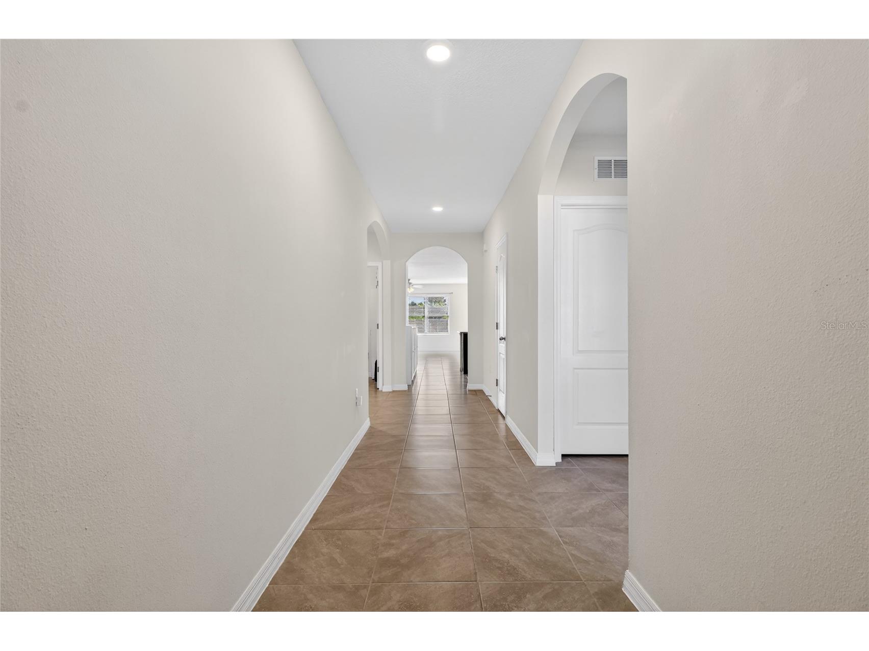 2658 Grandbury Grove Road Lakeland FL 33811 L4961112 image4