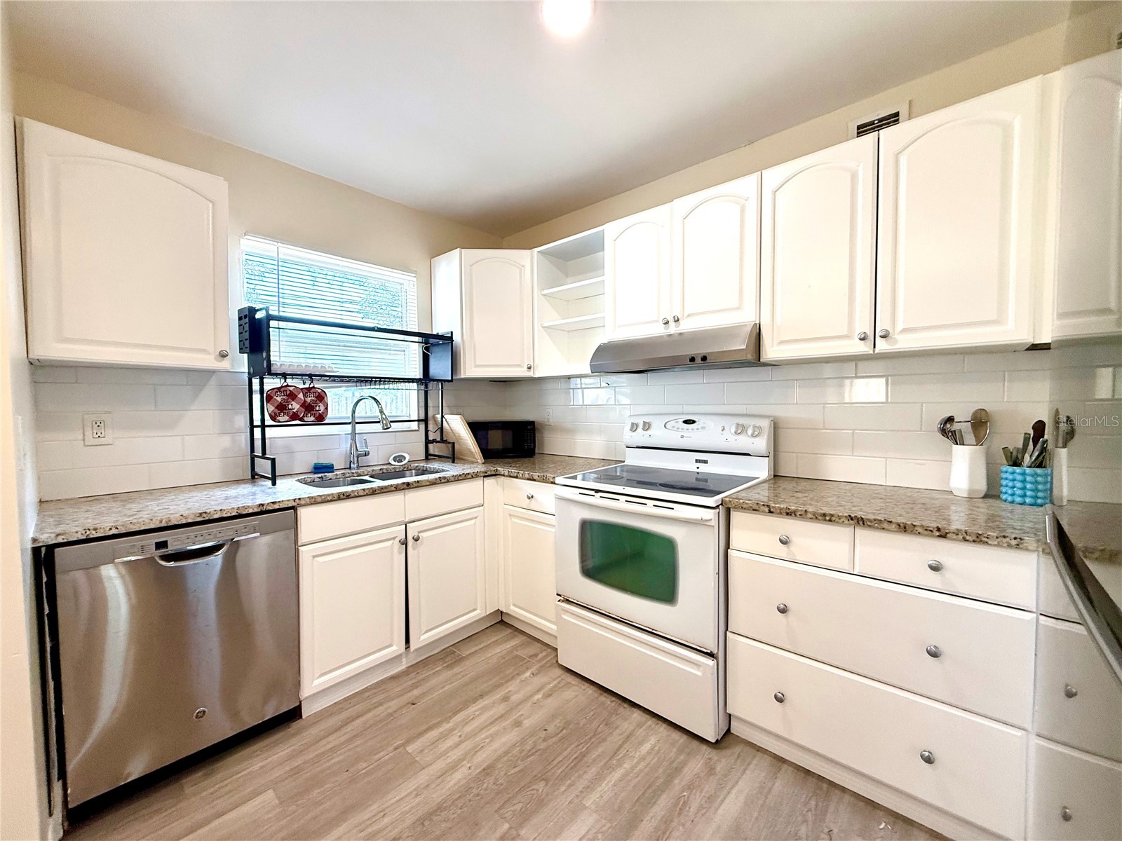 2658 Nassau Street Sarasota FL 34231 A4690127 image4