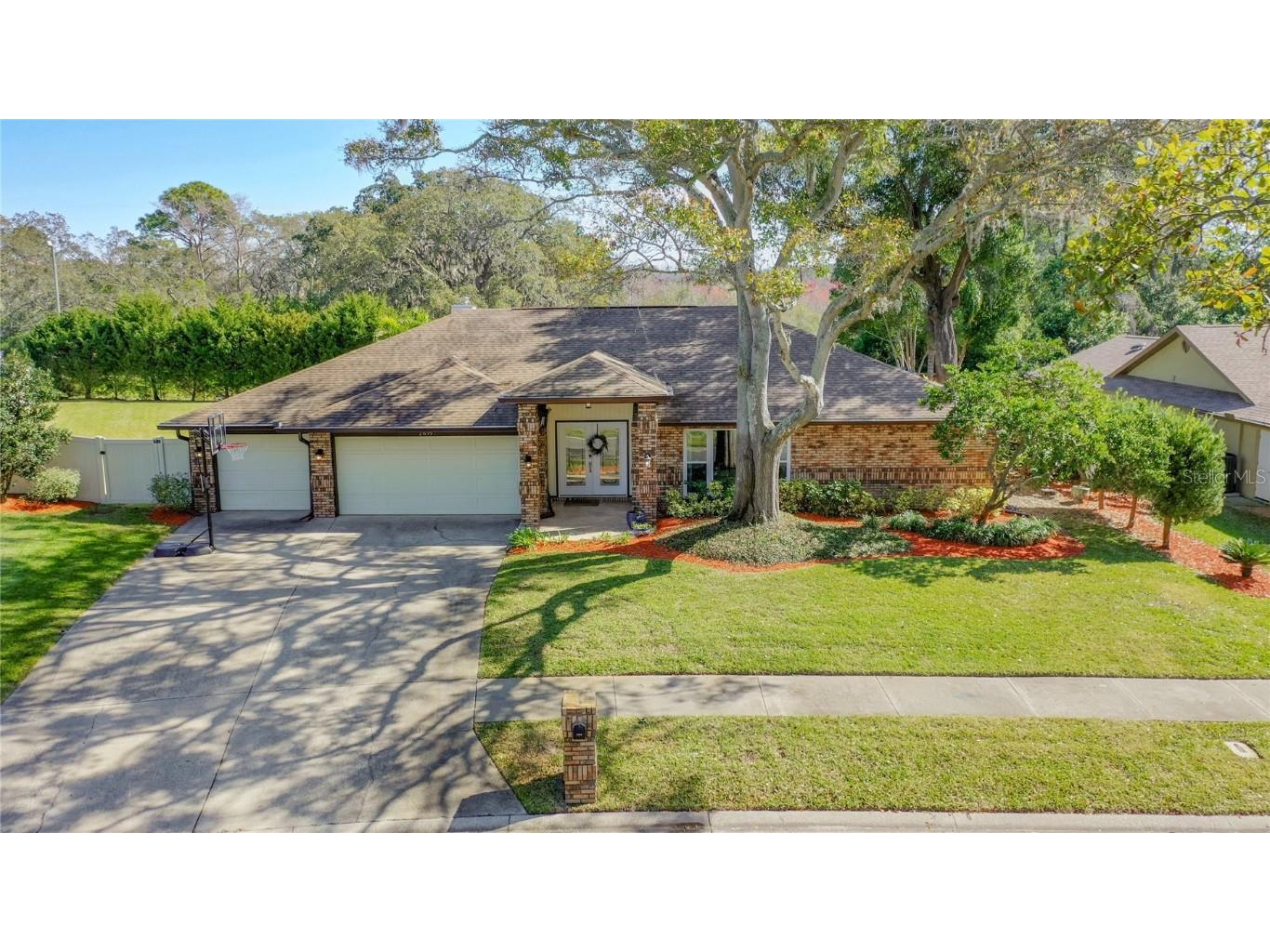 2659 Crystal Circle Dunedin FL 34698 T3502405 image1