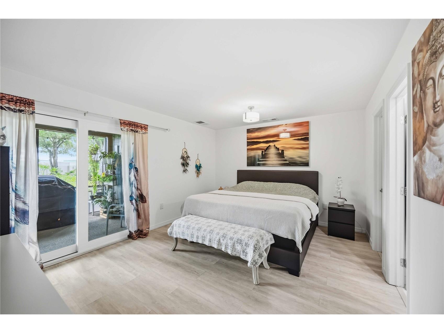 266 Oak Hill Drive #34 Sarasota FL 34232 A4696620 image10
