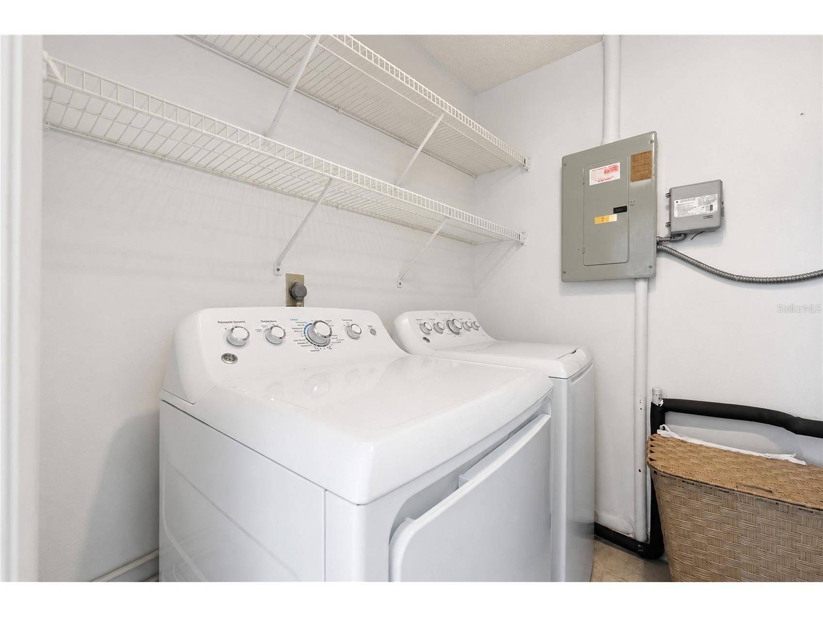 266 Oak Hill Drive #34 Sarasota FL 34232 A4696620 image19