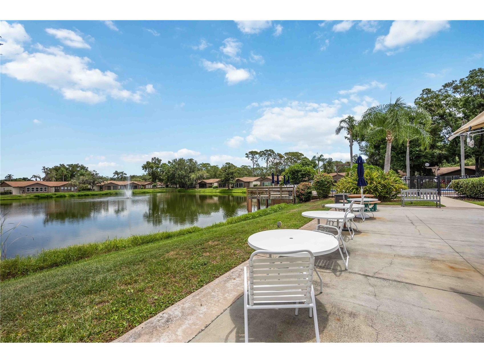 266 Oak Hill Drive #34 Sarasota FL 34232 A4696620 image23