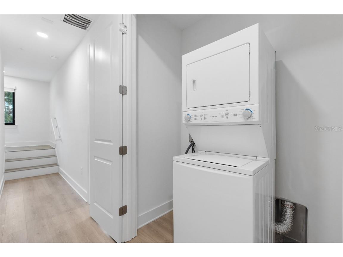 266 Park Lake Street #19 Orlando FL 32803 O6361100 image23