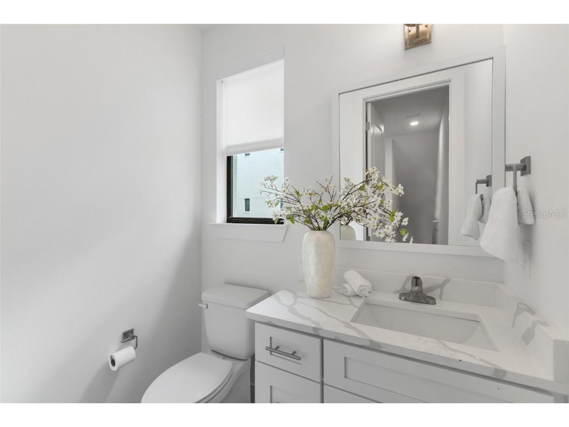 266 Park Lake Street #19 Orlando FL 32803 O6361100 image24