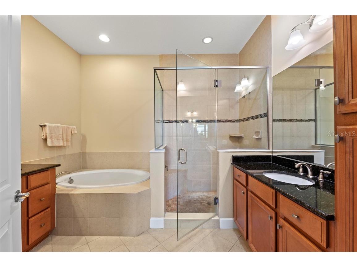 266 Sapphire Lake Drive #202 Bradenton FL 34209 - SAPPHIRE LAKE A4673610 image40