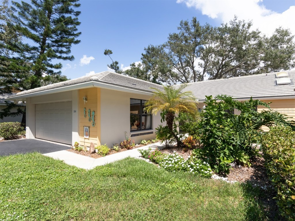 266 Southampton Drive #310 Venice FL 34293 N6128332 image1