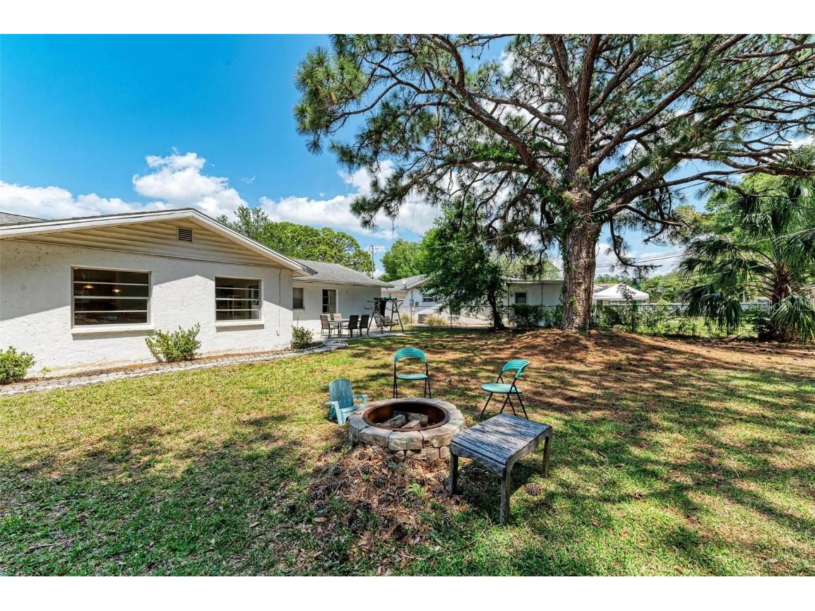 2660 Davis Boulevard Sarasota FL 34237 A4674070 image13