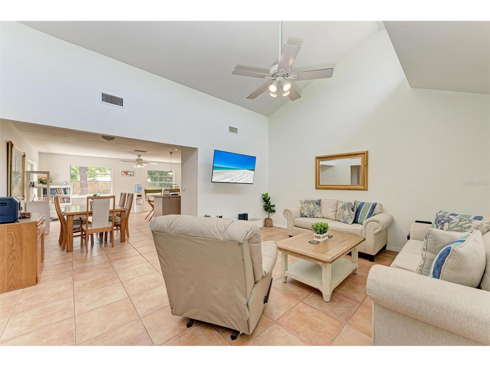 2660 Davis Boulevard Sarasota FL 34237 A4676514 image11