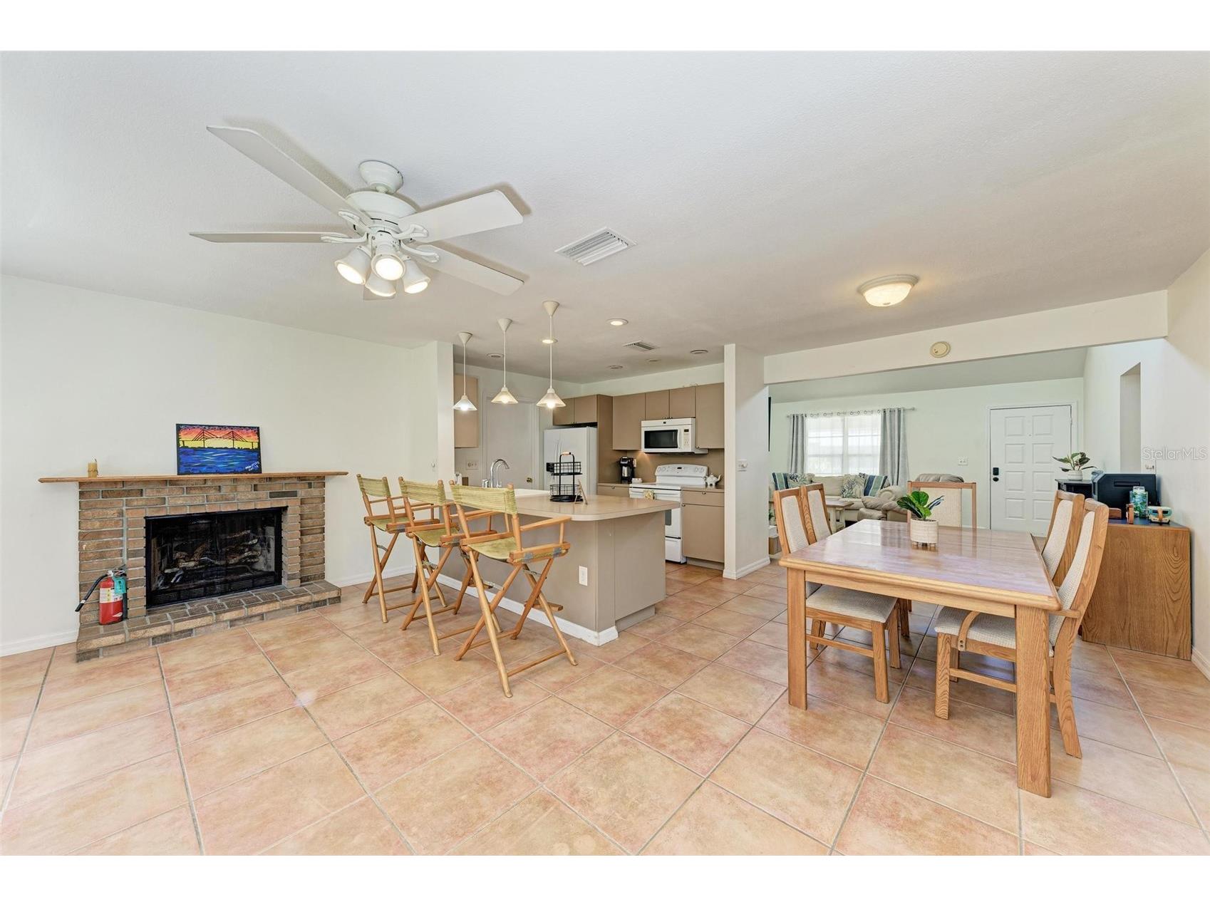 2660 Davis Boulevard Sarasota FL 34237 A4676514 image19