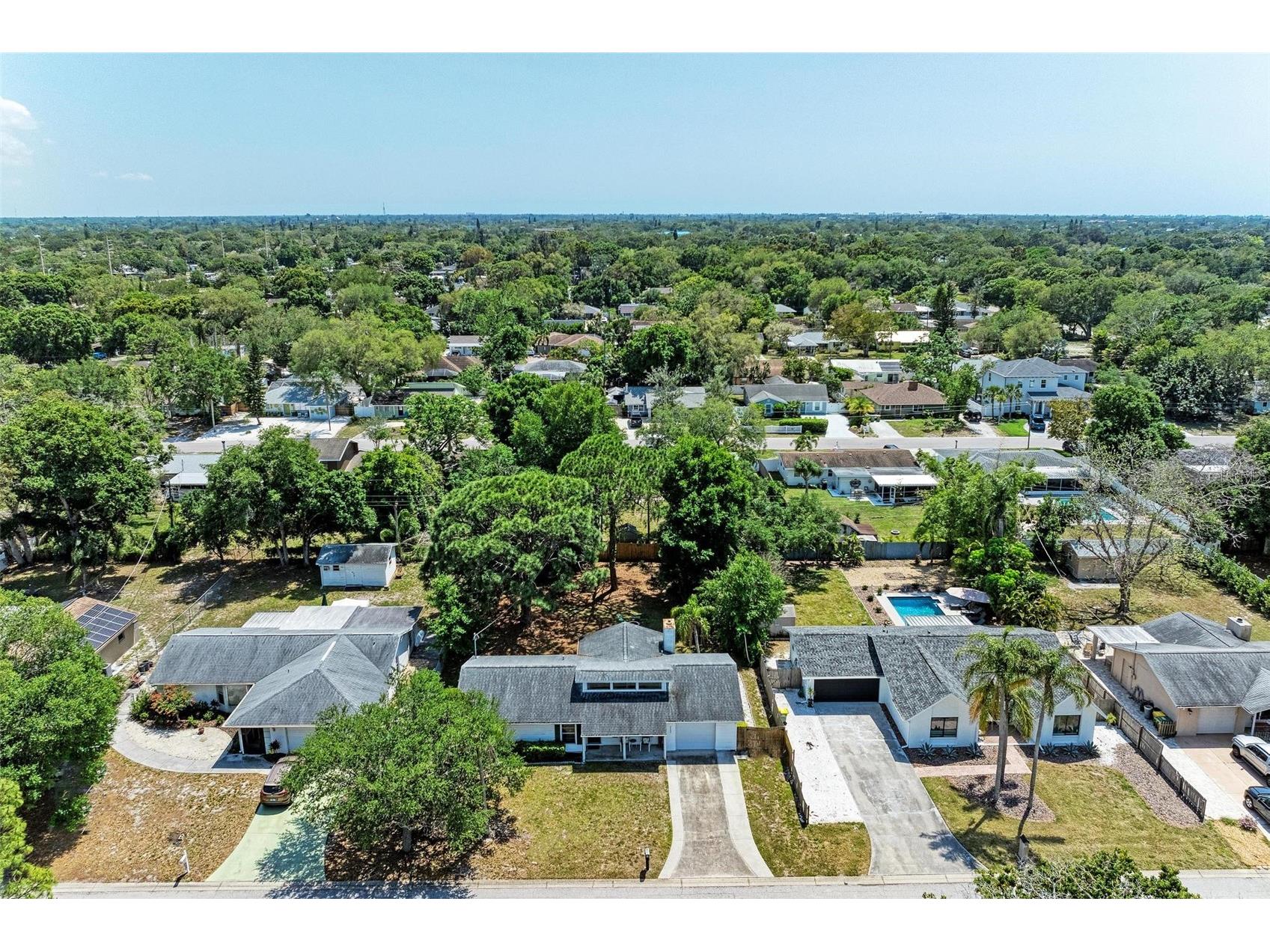 2660 Davis Boulevard Sarasota FL 34237 A4676514 image2