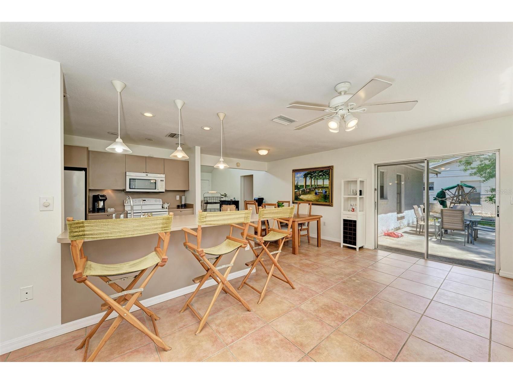 2660 Davis Boulevard Sarasota FL 34237 A4676514 image20