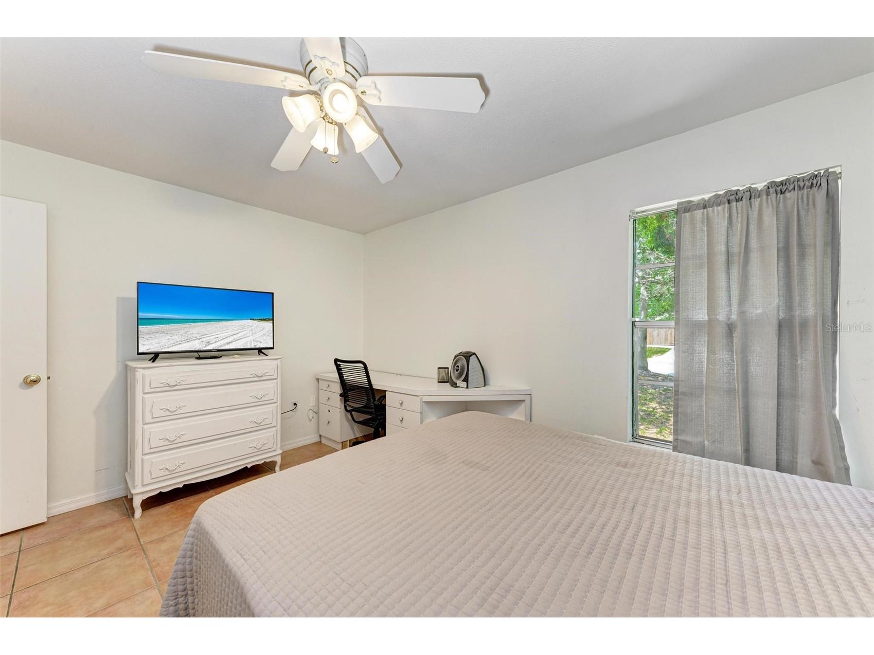 2660 Davis Boulevard Sarasota FL 34237 A4676514 image34