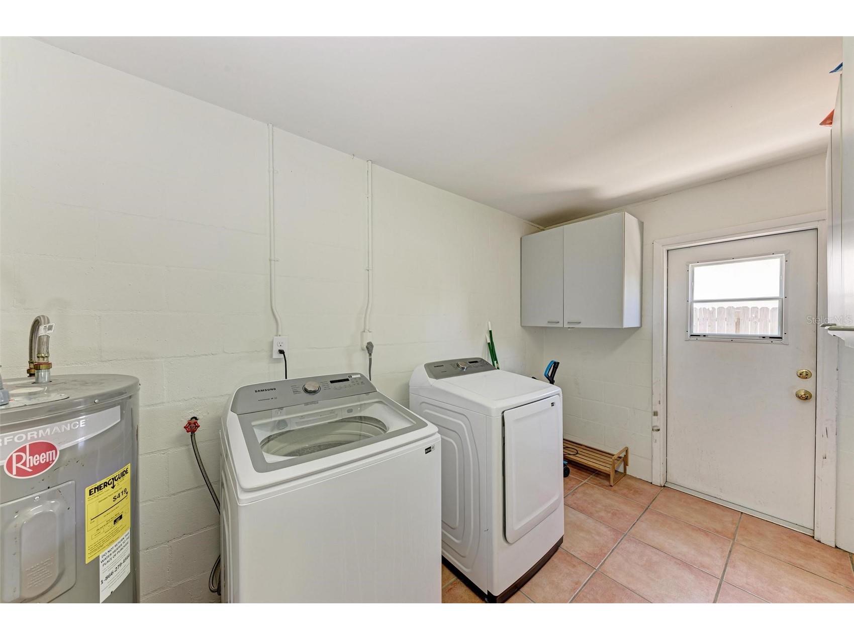 2660 Davis Boulevard Sarasota FL 34237 A4676514 image35