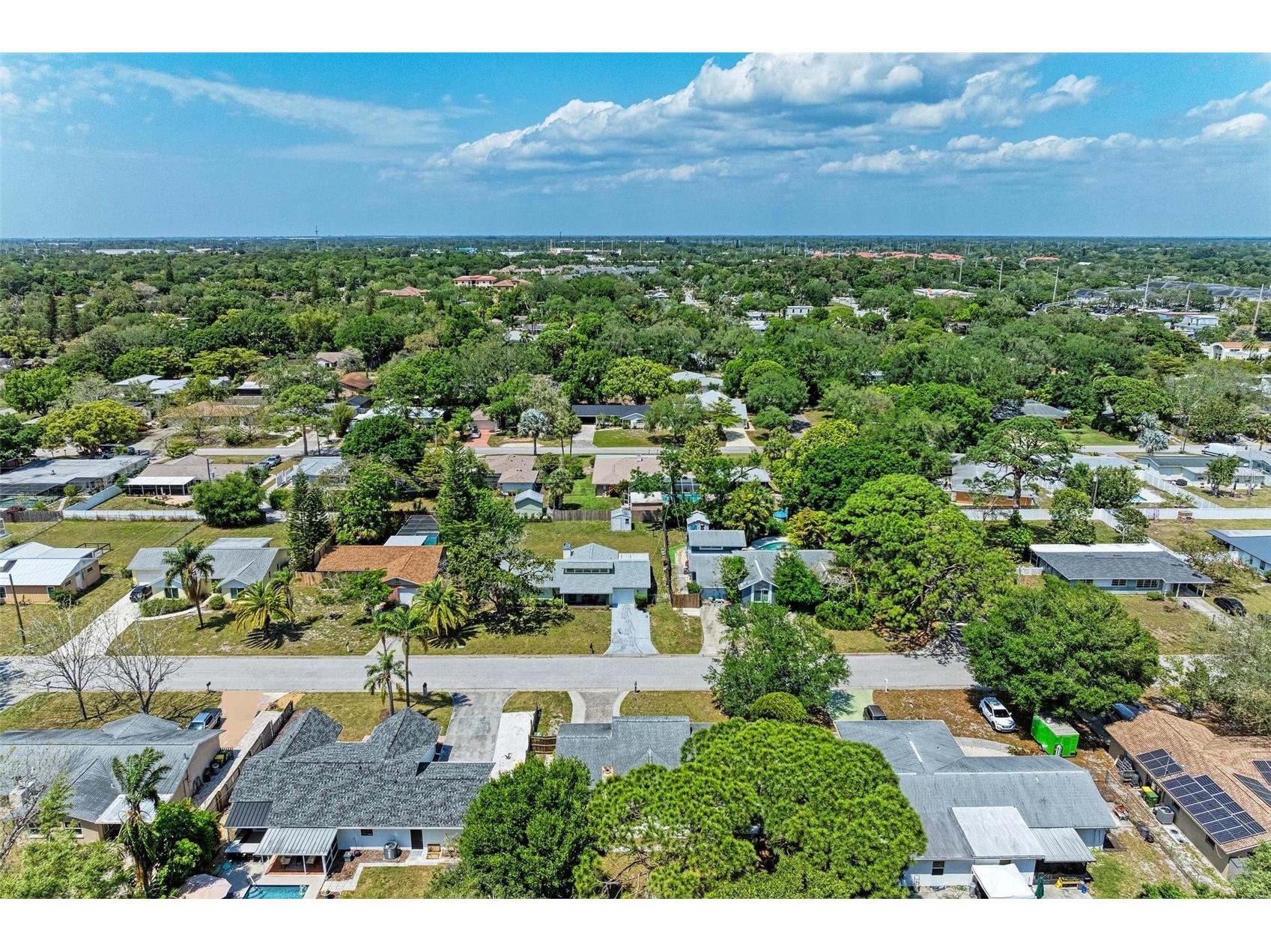 2660 Davis Boulevard Sarasota FL 34237 A4676514 image4