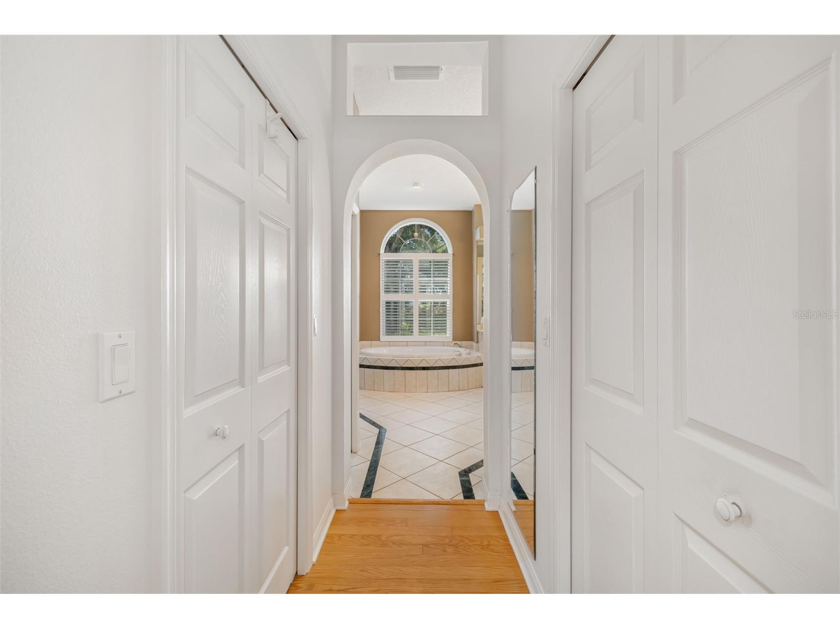 2660 Dick Wilson Drive Sarasota FL 34240 A4690365 image12