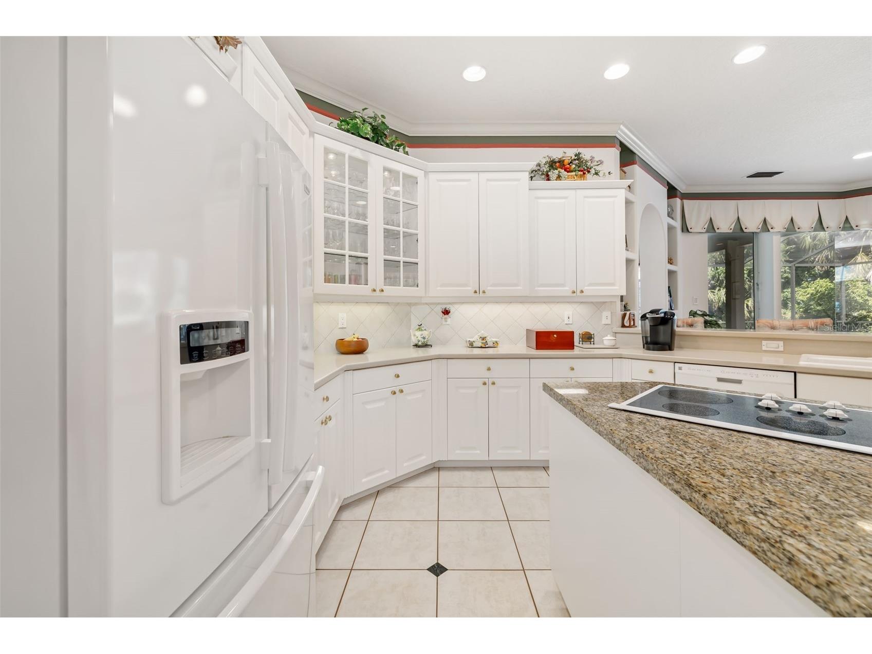 2660 Dick Wilson Drive Sarasota FL 34240 A4690365 image17