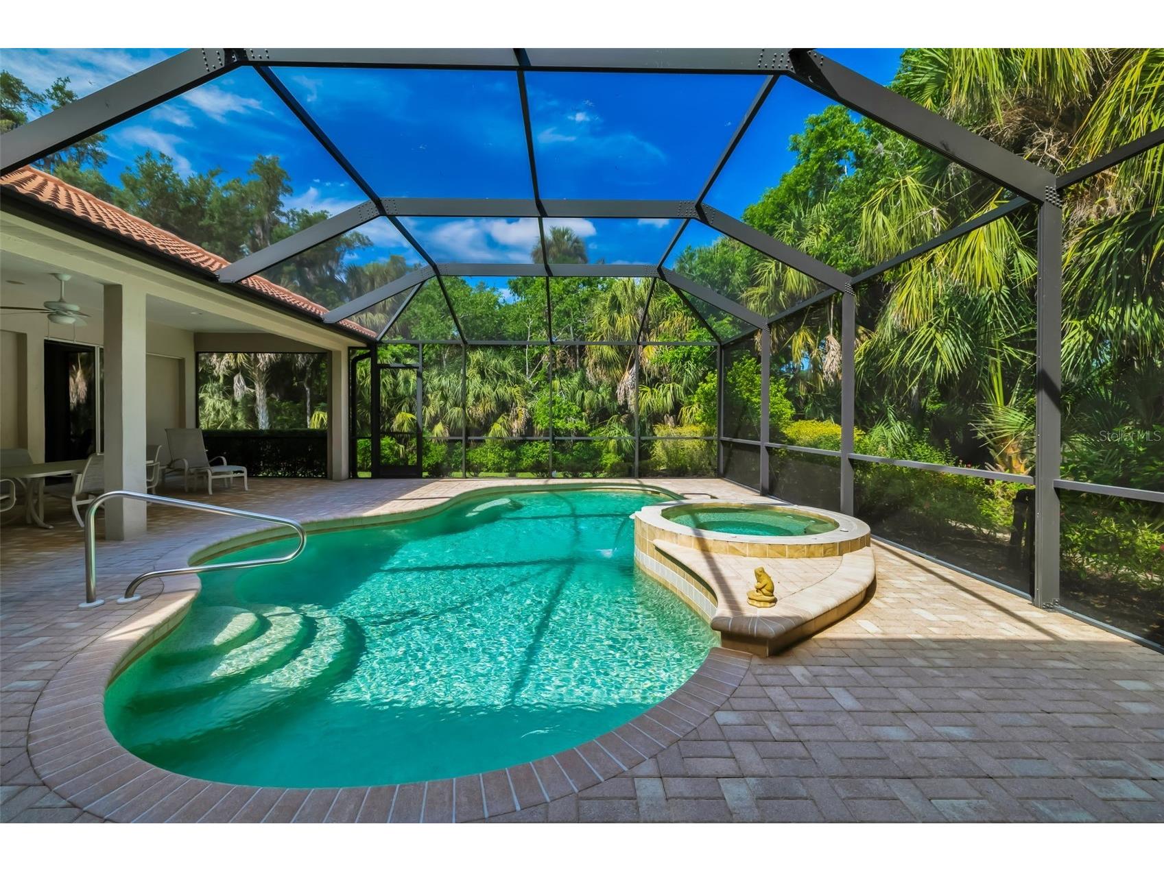 2660 Dick Wilson Drive Sarasota FL 34240 A4690365 image31